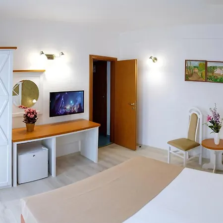 Albatros Ξενοδοχείο 3*