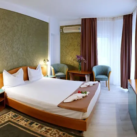 Albatros Hotel 3*