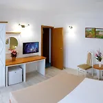 Albatros Hotel 3*