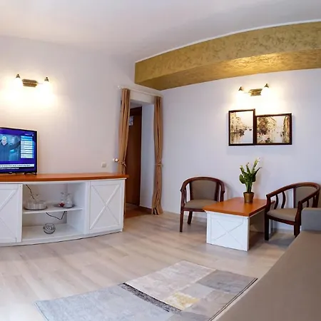 Albatros Mamaia