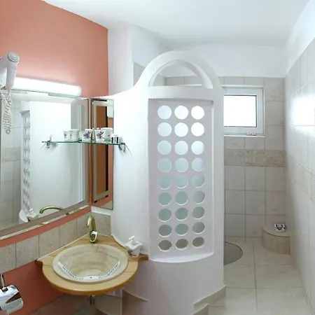Albatros Hotel