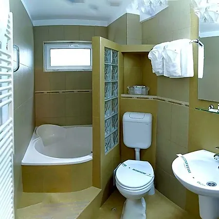 Albatros Hotel 3*