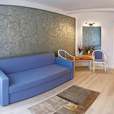 Albatros Hotel